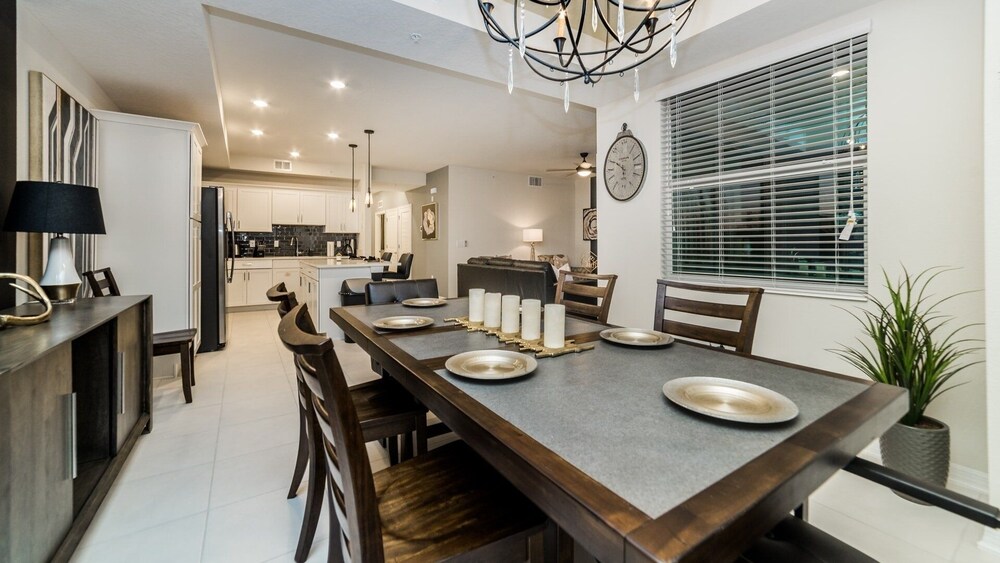 Storey Lake Resort 2 Bedroom Condo w Balcony and Amenities 2 Condo
