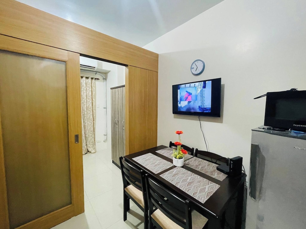 Fancy Pasay City Apartment for Rent - Mall of Asia Nearby Front of Mall Of Asia