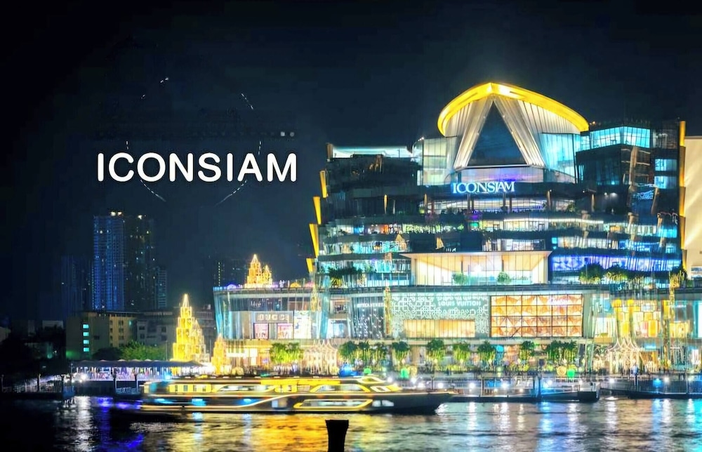 12th Floor Cozy Studio Room, 5-10 Mins Walk to Iconsiam and BTS