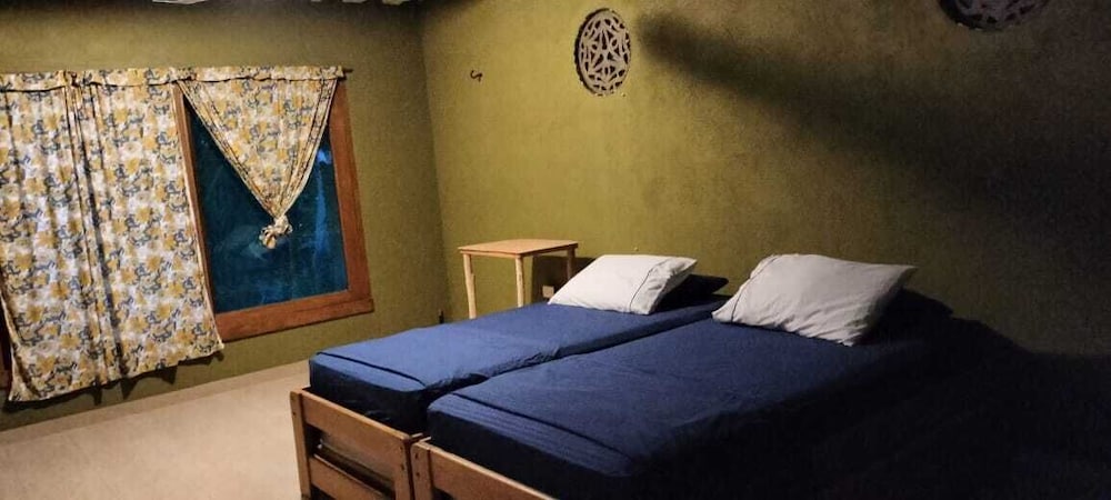 Tambo Marina Ecohostal - Hostel