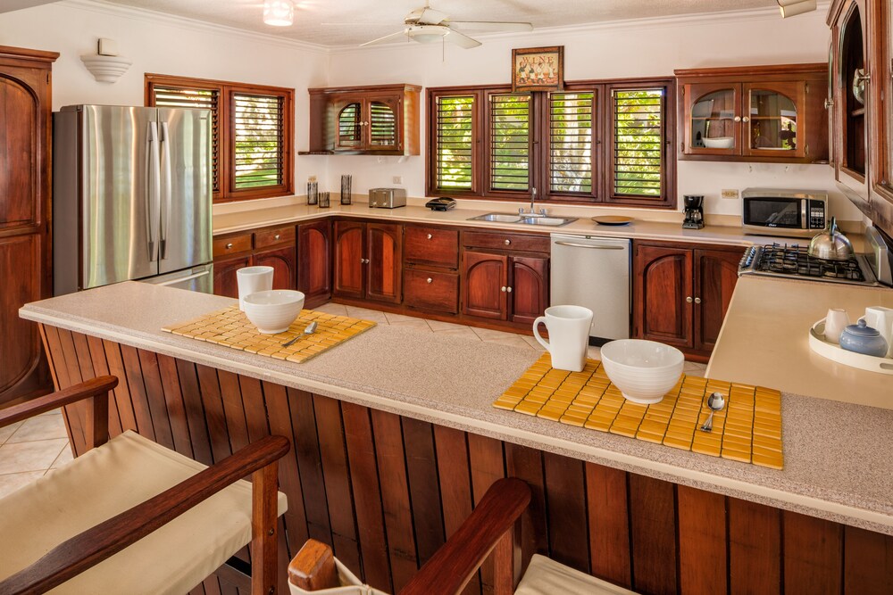 Sea Horse Ranch Villas by Caribe Stays view 4