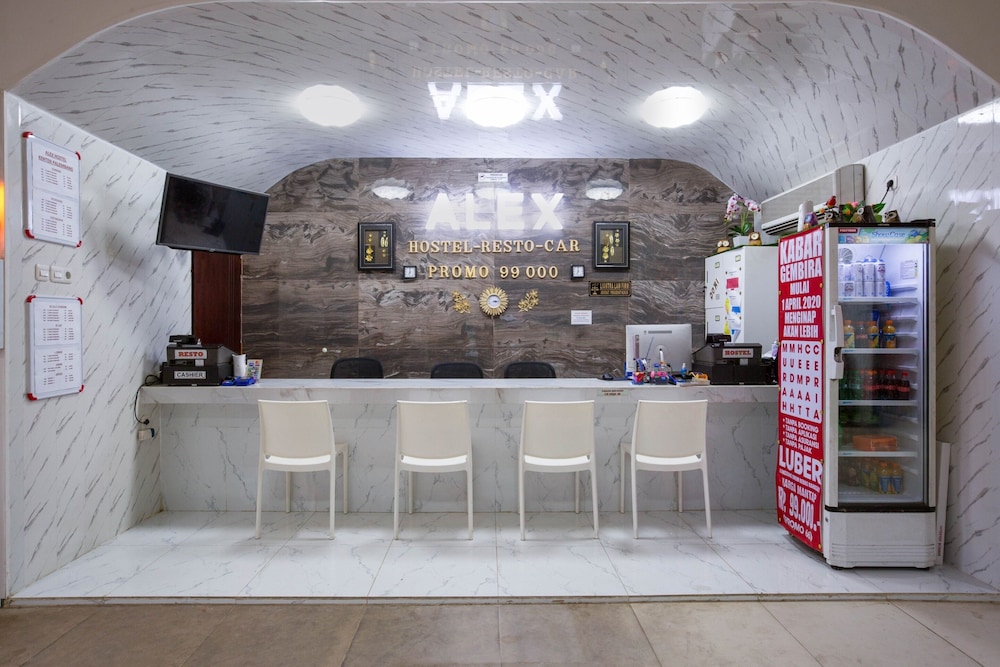 Lobby & Reception