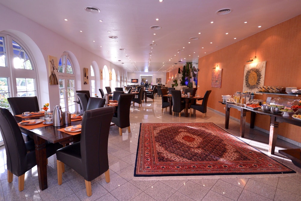Alpha Hotel Garni - Property Image 19