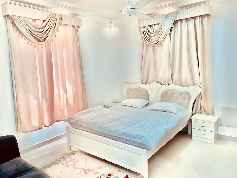 Golden Apartmens
