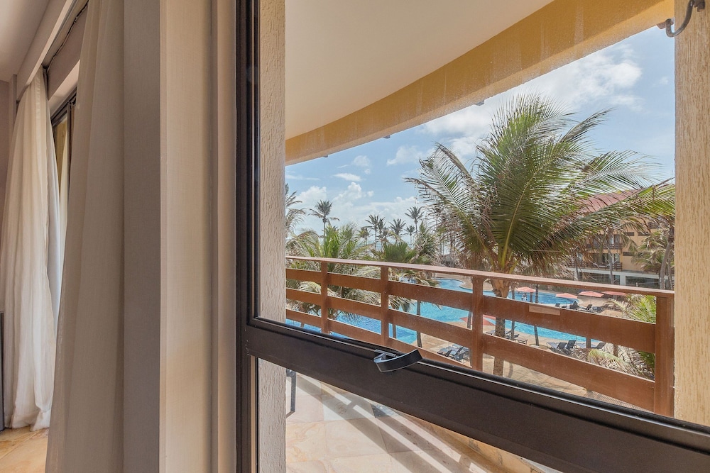 Beach Park Suites #333 Beachfront By Carpediem