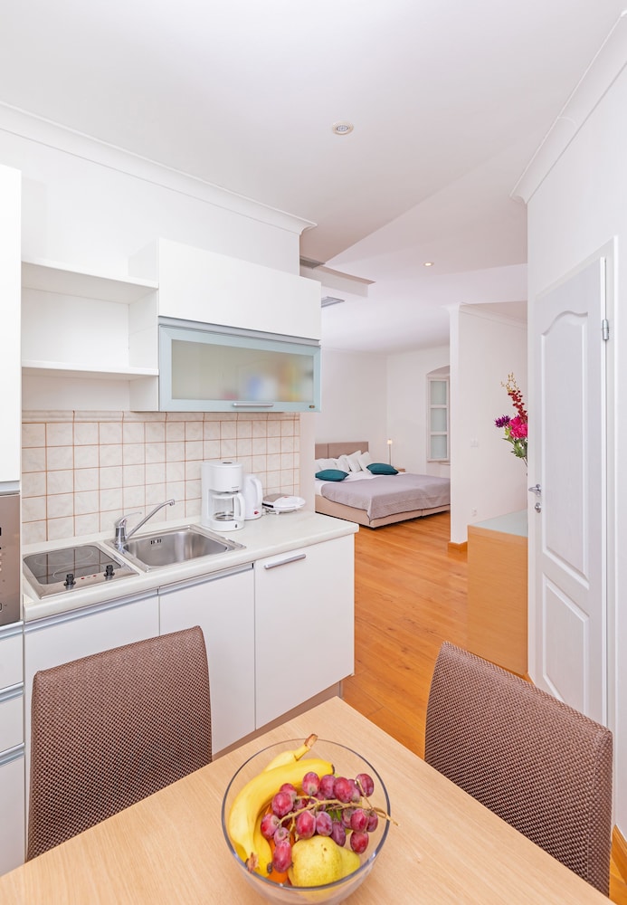 Apartments Feri