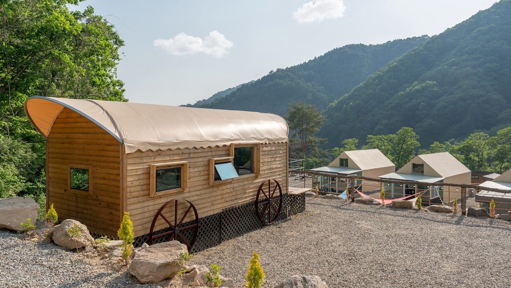 Gapyeong Castra Glamping