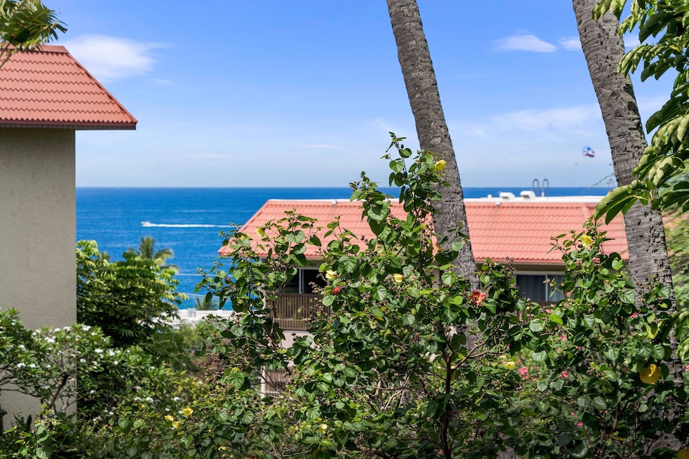 AC - Beautifully Updated - Ocean Views - Vrkcv