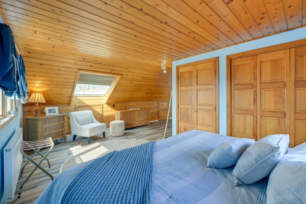 Amazing Rocky Point Retreat Overlooking the Sound! - Property Image 27