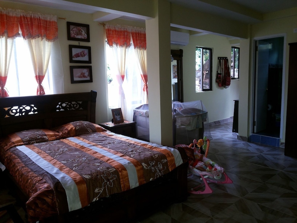 Posada Sweet Anashly