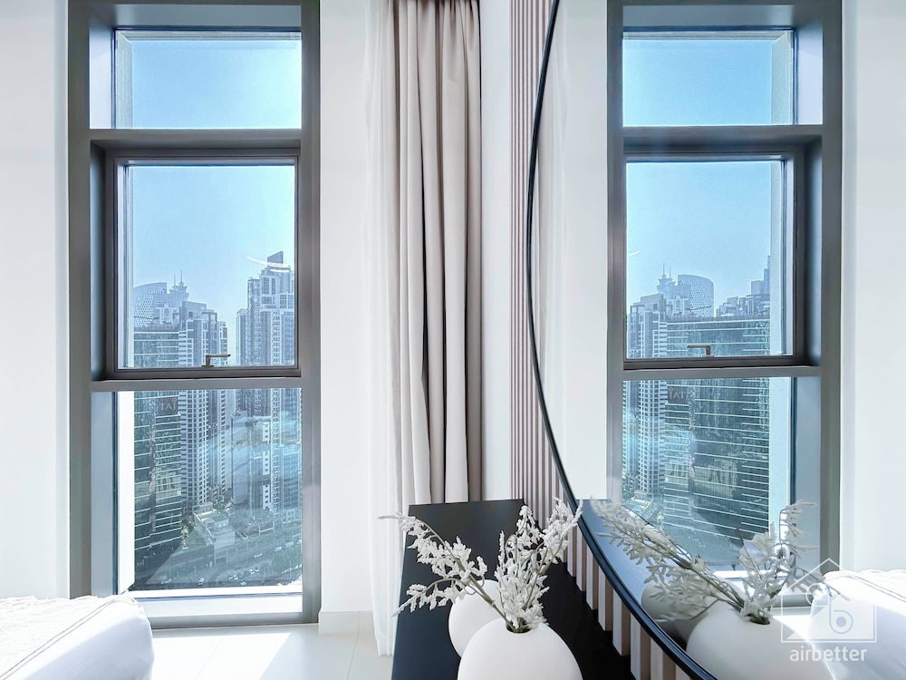 Luxurious 2B Apartment at Burj Crown Downtown