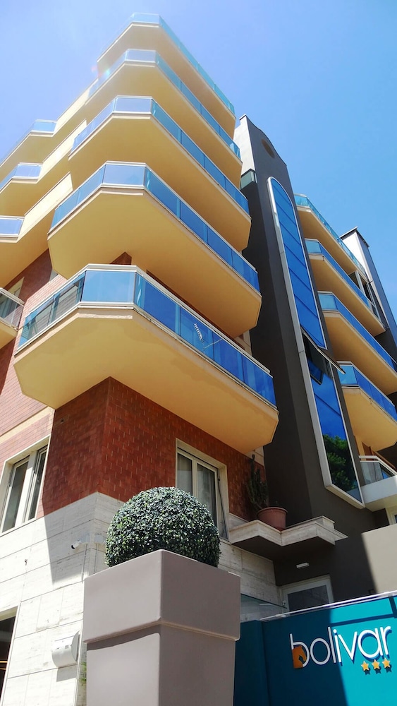 Dependance Bolivar view 5
