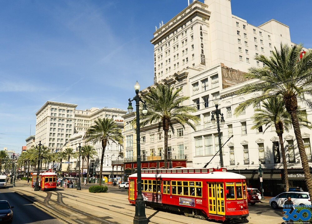 Spacious 5BD Penthouse in NOLA view 5