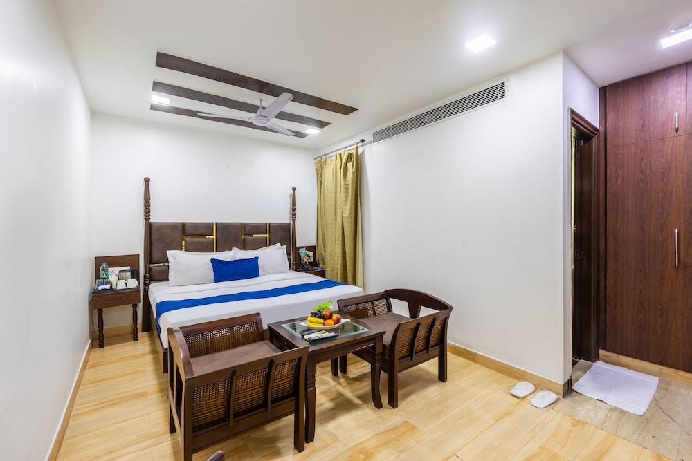 Hotel Downtown by Quadis - East of Kailash