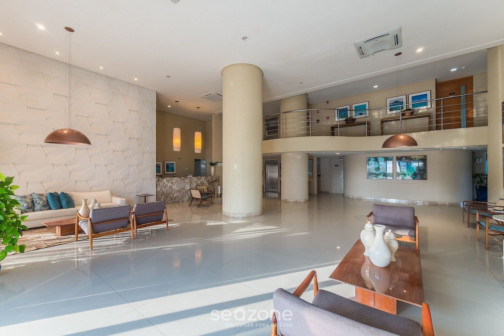 Your Exclusive Stay in a Building With a Pool Just Steps From the sea - WJA