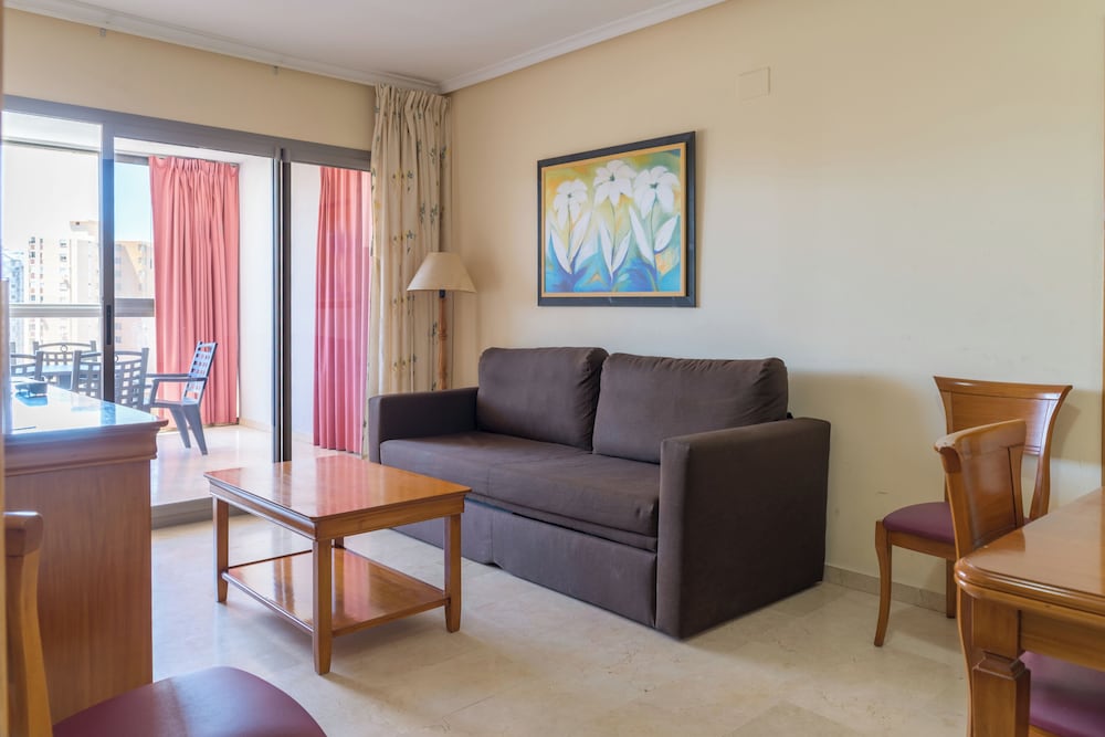 APARTAMENTOS GEMELOS 20 - BENINTER