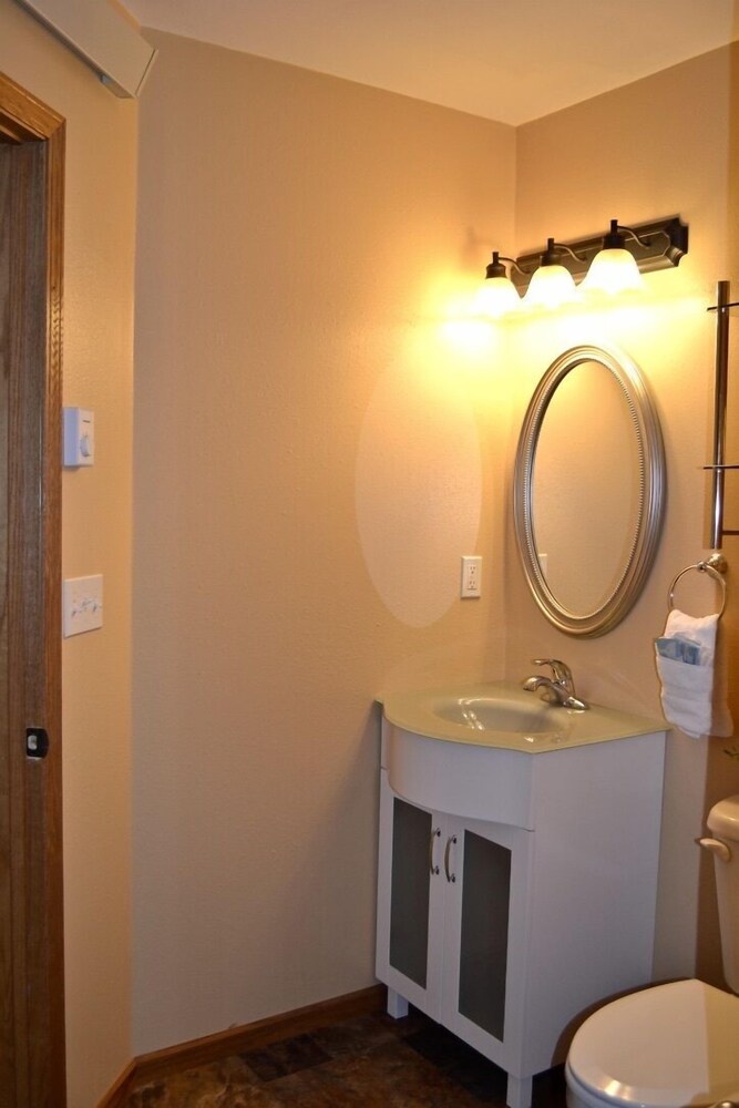 Black Elk Resort Cottages and RV Park