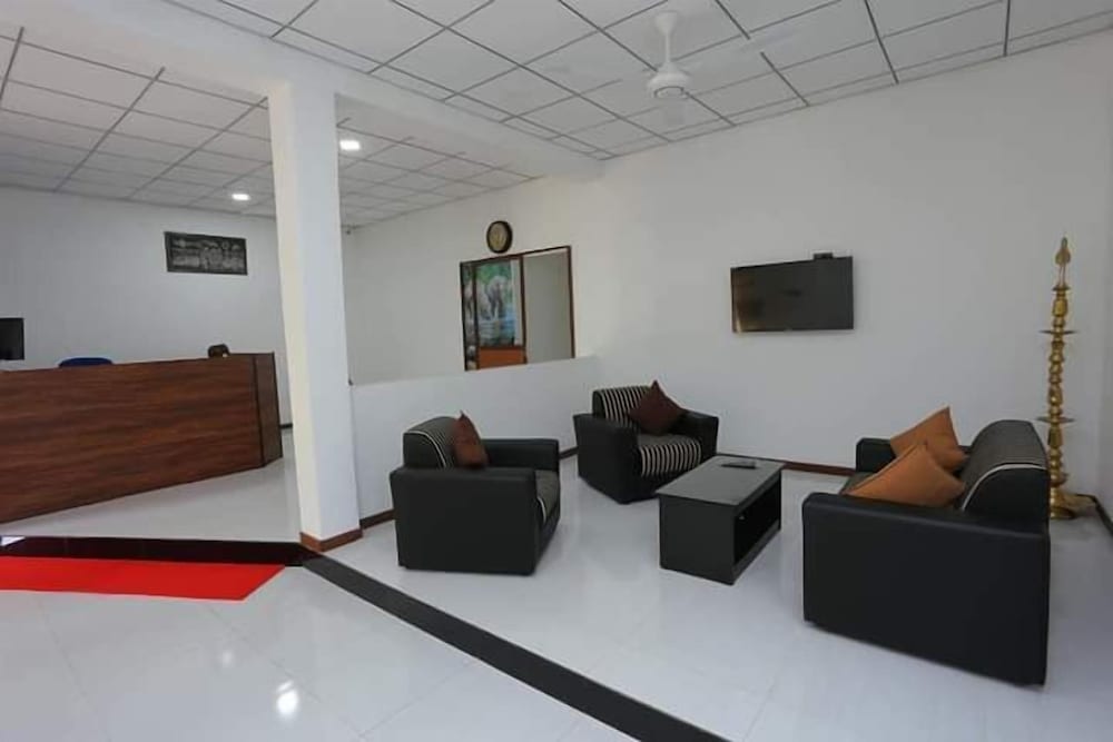 Kumbuk Sewana Villa
