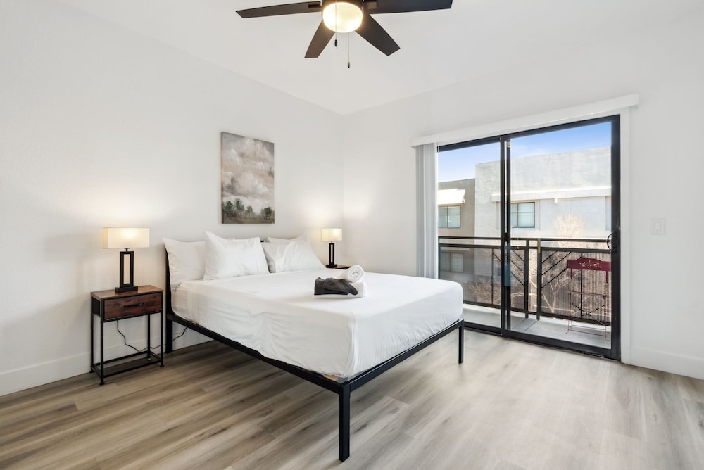 CozySuites at Zone Westgate