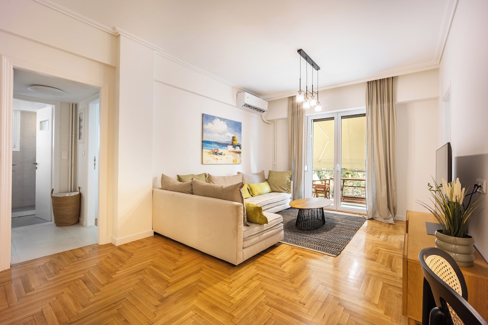 Attica Skyline Living