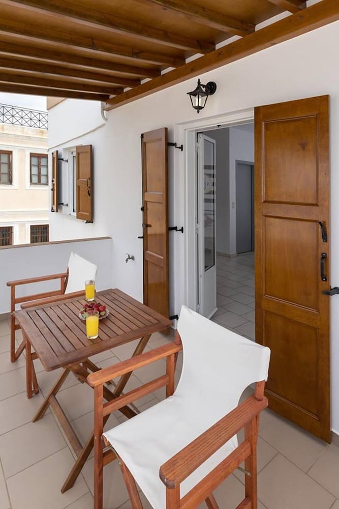 Letta's Apartments