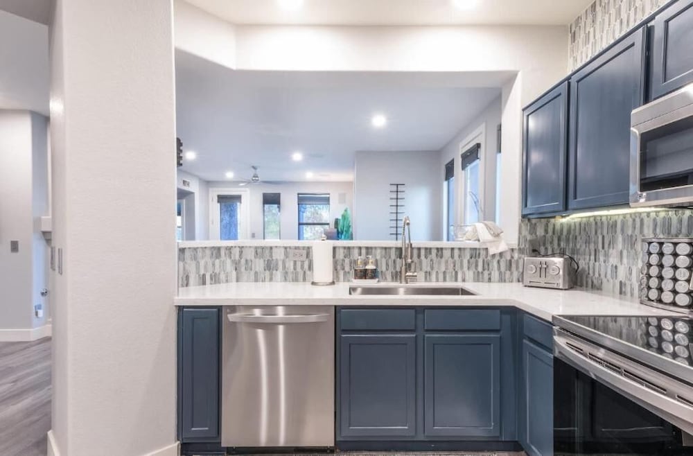 Scottsdale Condo Overlooking Golf Course
