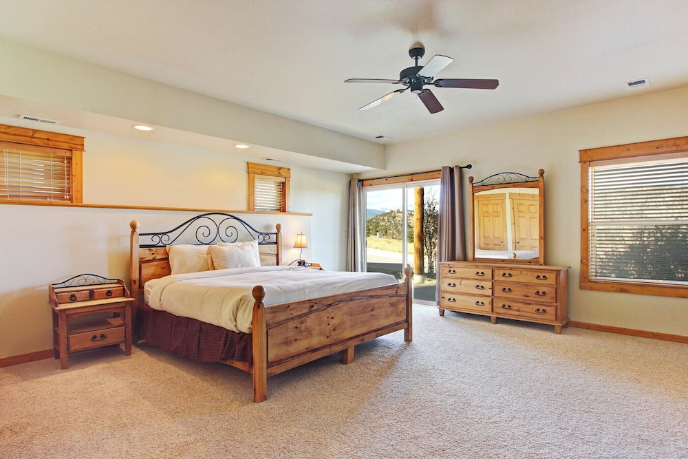 Estes Park Vacation Lodging