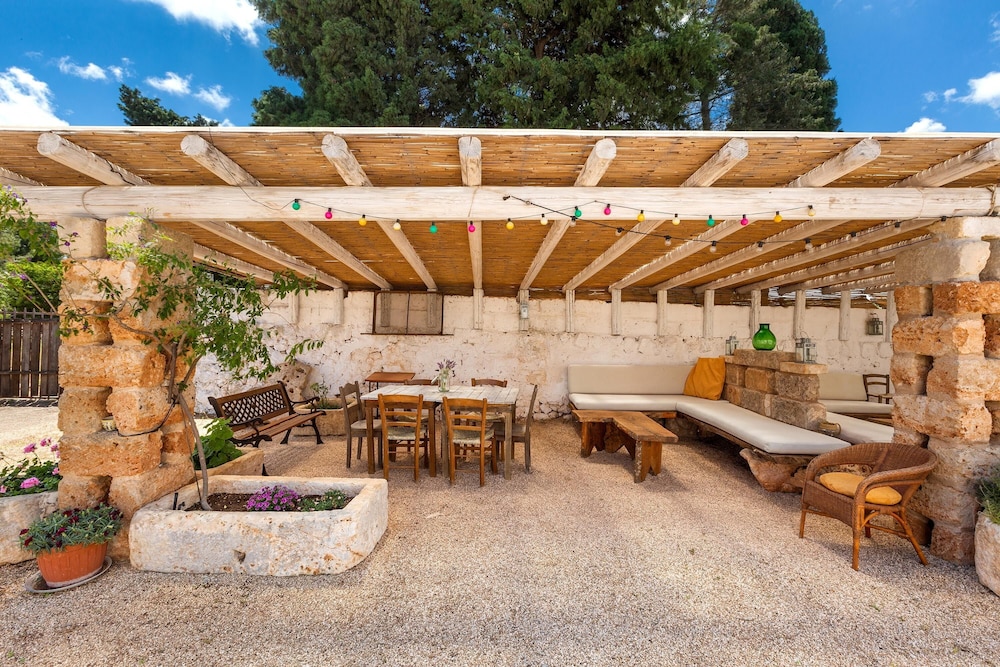1822 Masseria Acciano by Perle di Puglia view 4
