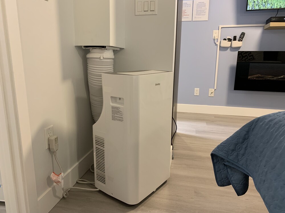 Canmore Vacations - A Lovely Studio with Full Kitchen  AC - Property Image 8