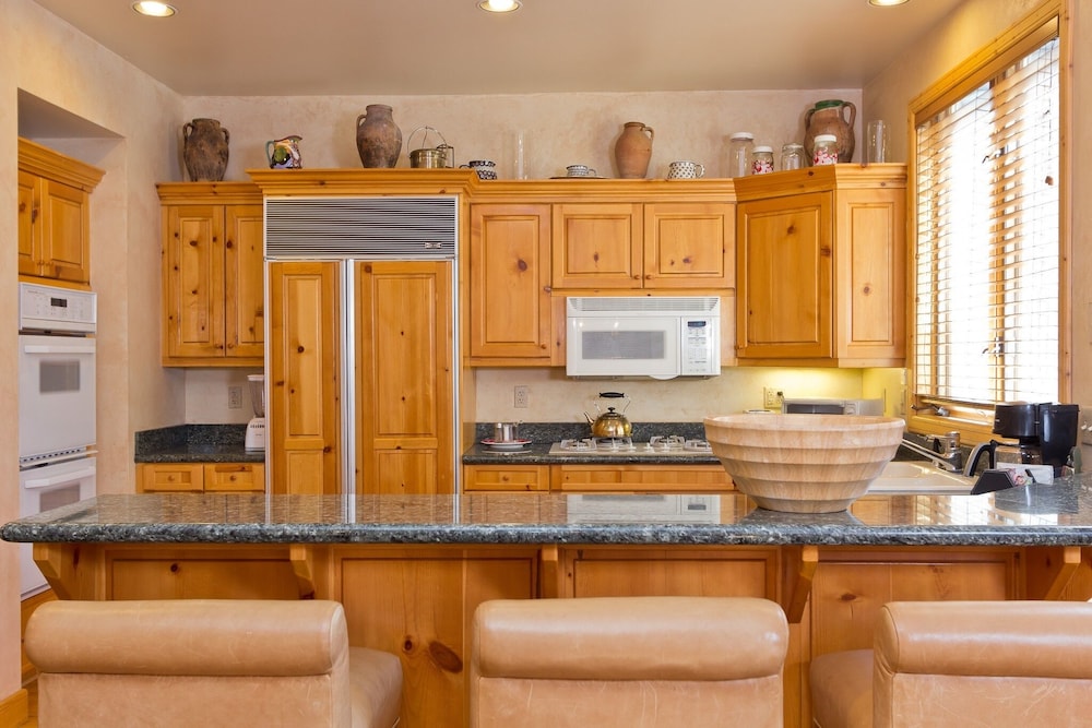 Trail's End Lodge At Deer Valley: 4-bed W/spa #17 4 Bedroom Condo