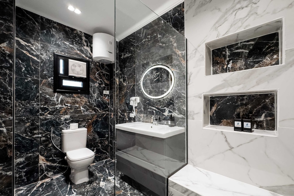 Xuru Stays I The 2bdr Emerald Pearl @ Heart of Heliopolis