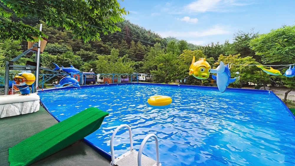 Chuncheon Free People's Caravan Pension