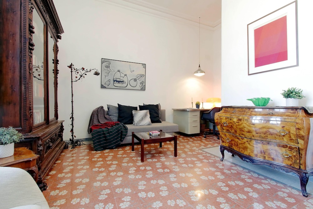 Tiberina Spacious Apartment