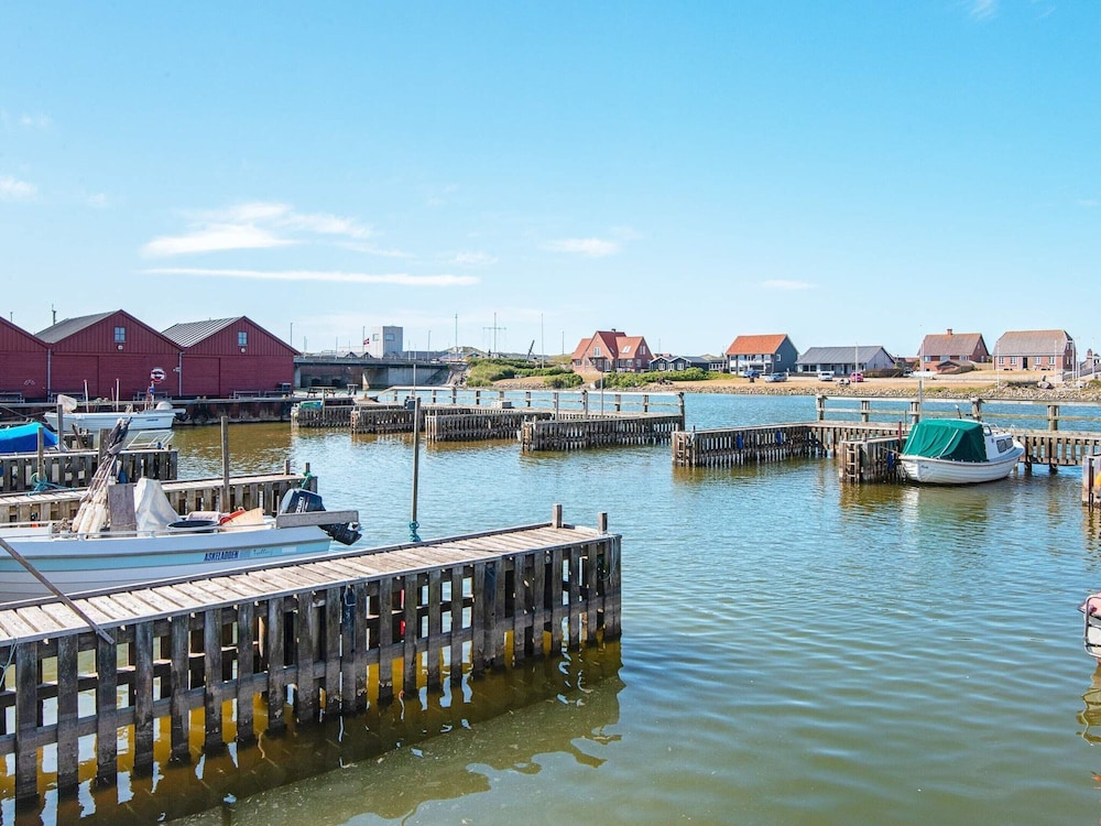 6 Person Holiday Home in Ulfborg