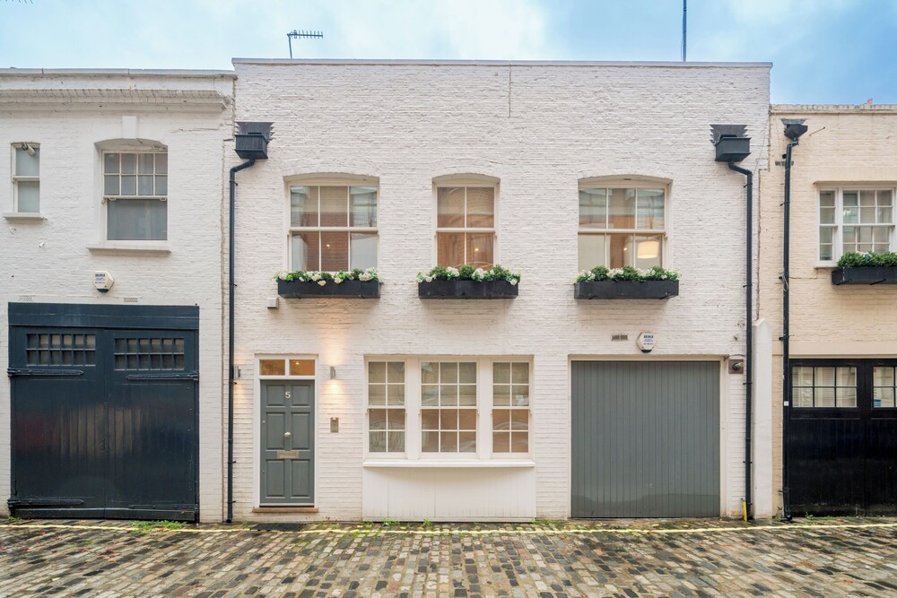 Elegant house near Regent's Park