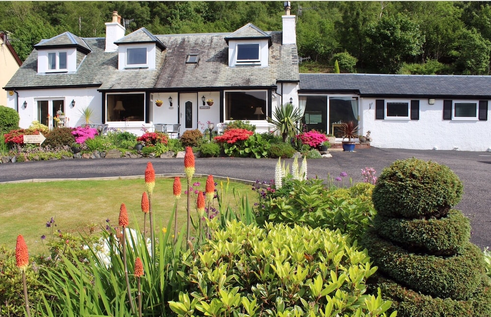 Hotel Hillview guest house - Image 1