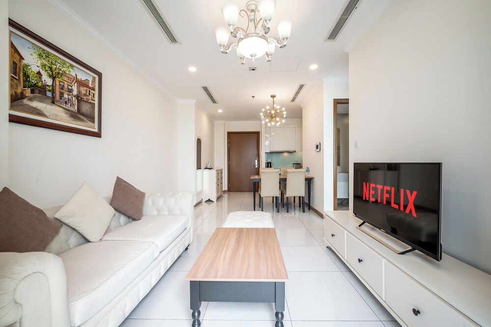 PD Pristine Apartment Landmark Plus