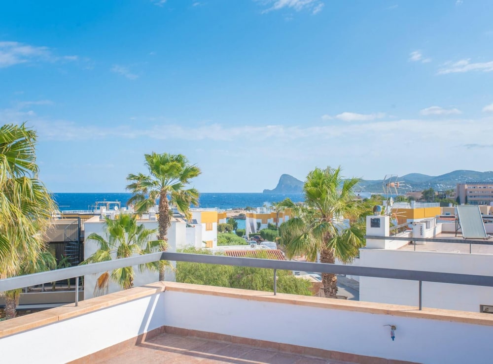 Villa Sa Marinada Modern Villa With Pool for 8 People