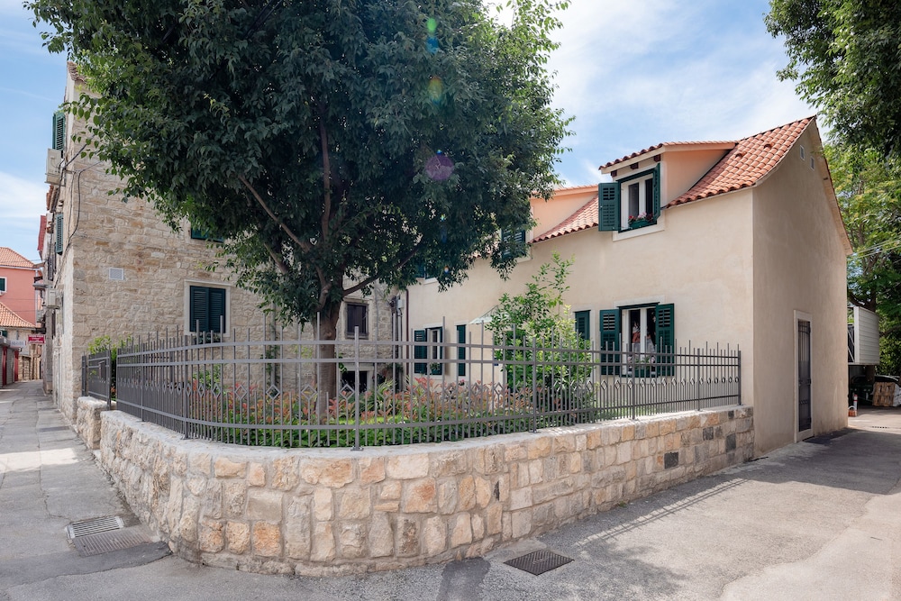 Vila Ora