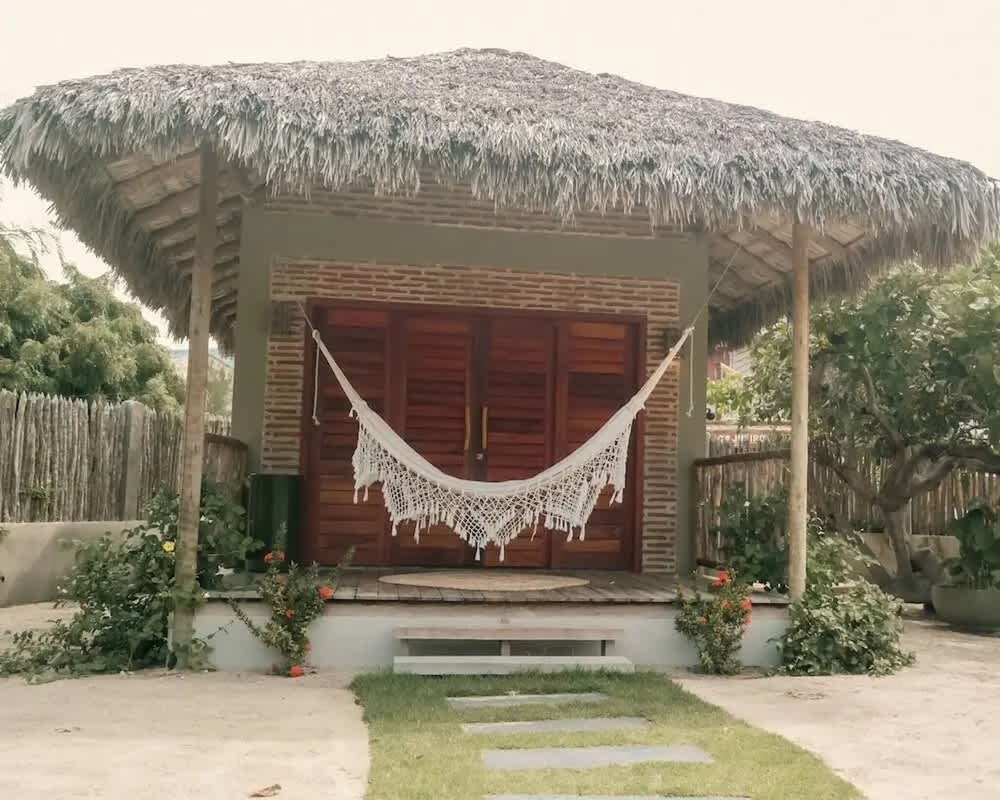Private Complex With Swimming Pool Close to the Ocean
