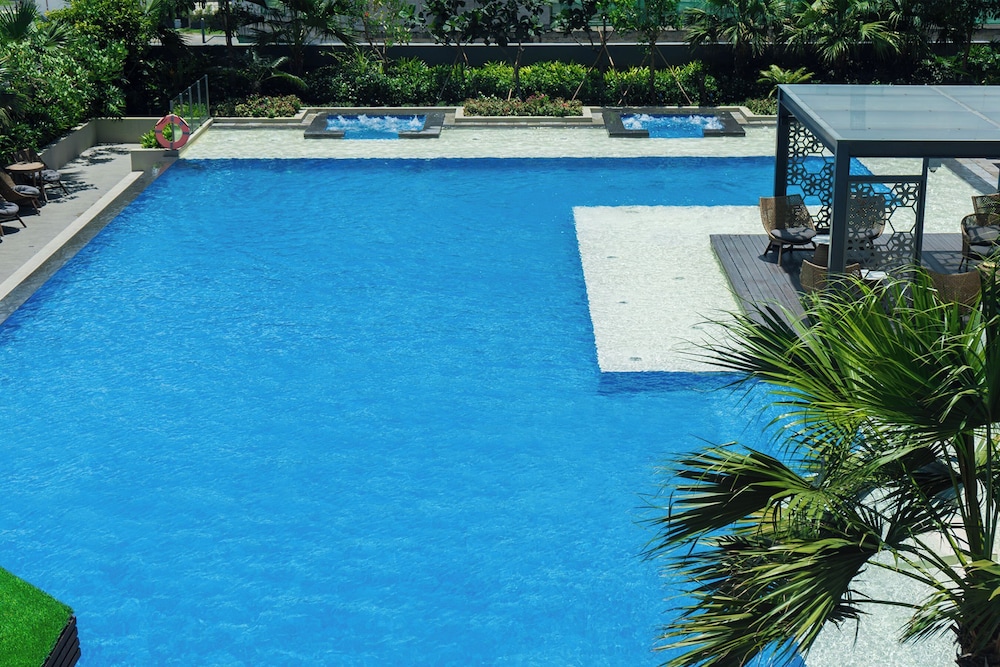 Modern City Stay Near Manila Bay