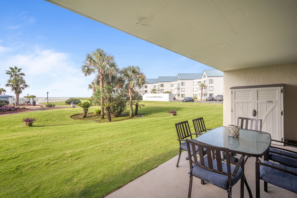 Hotel Plantation Palms Condos by ALBVR - Image 1