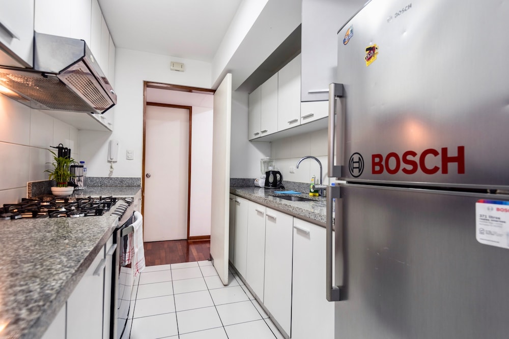 ALU Apartments - Miraflores Boardwalk