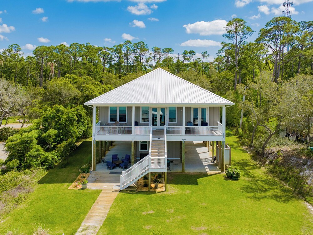 Bay Dream Believer by Southern Vacation Rentals