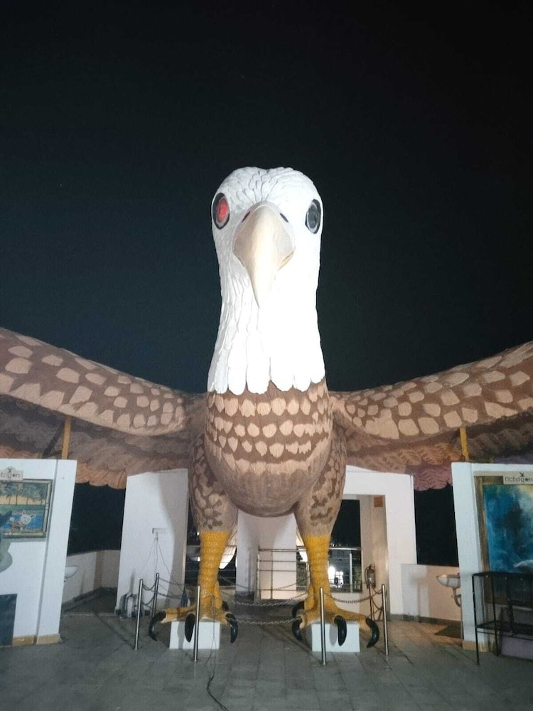 Octagon Beach Resort Pondicherry