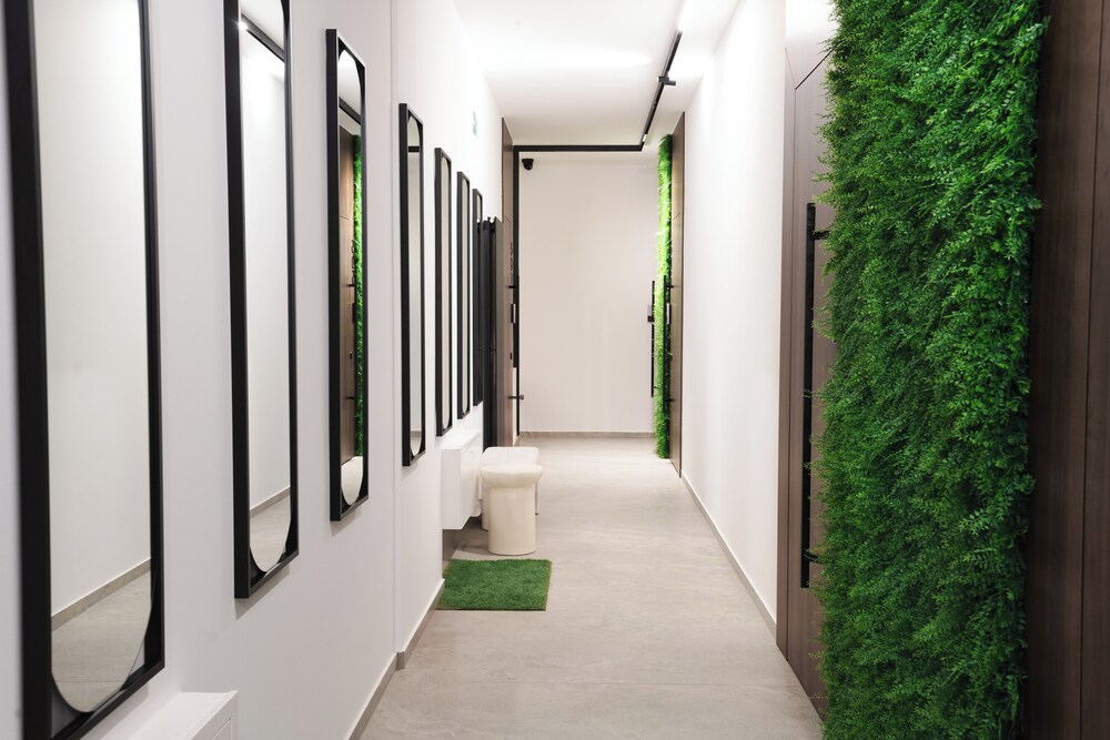 DISTRICT boutique