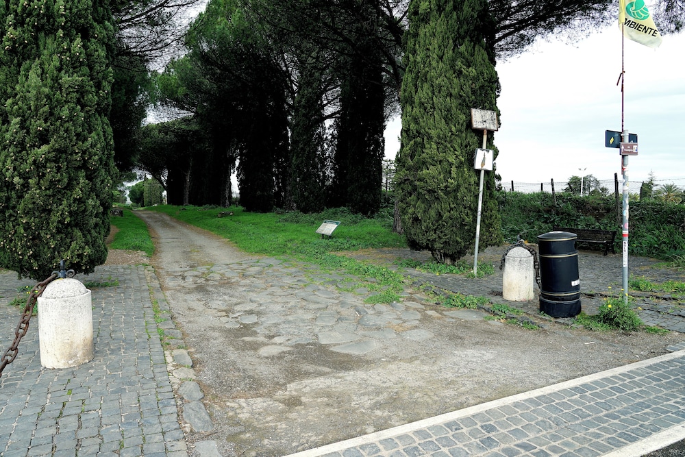 Appia Antica Room