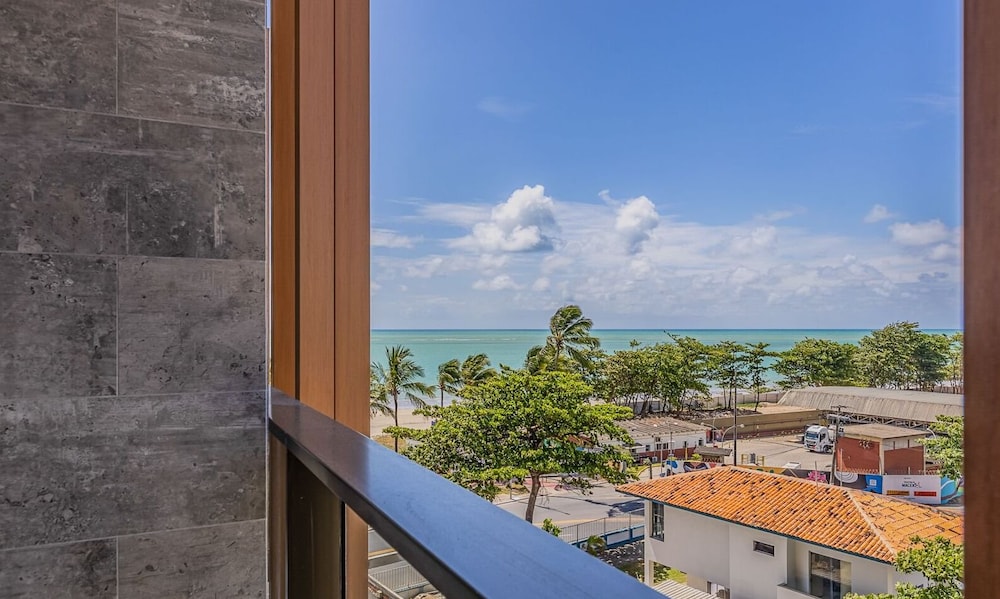 NWTs - Estúdios com Vista Lateral Mar