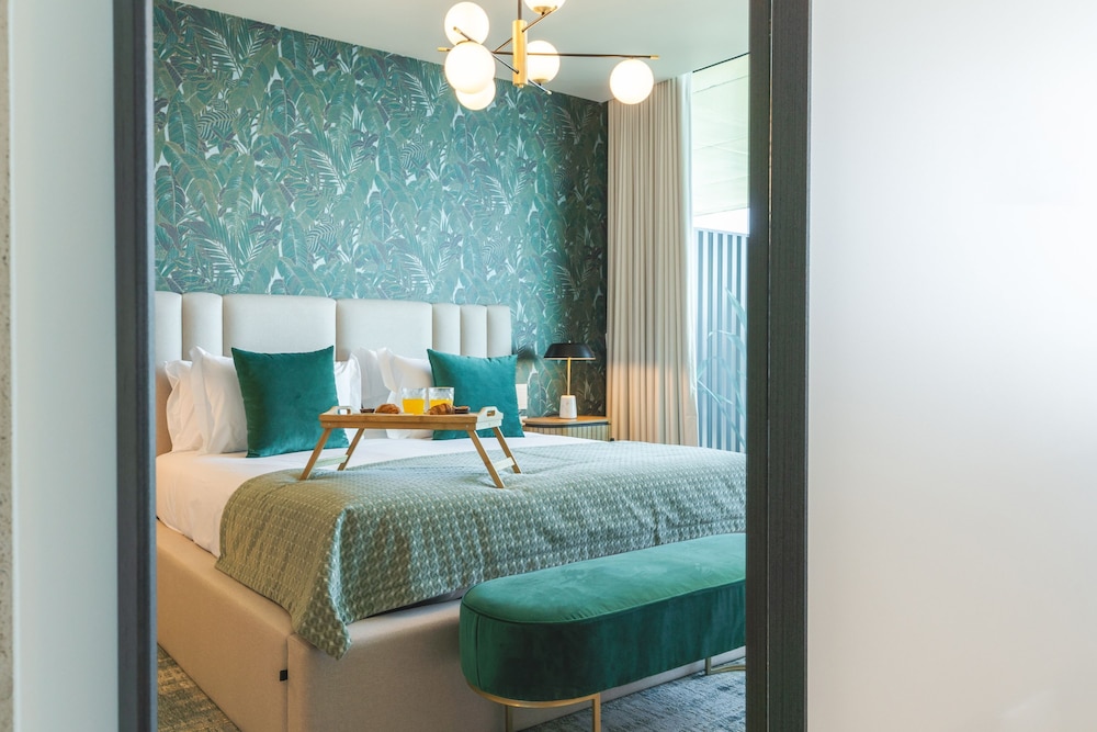 Seaside Escape by Atlantic Holiday