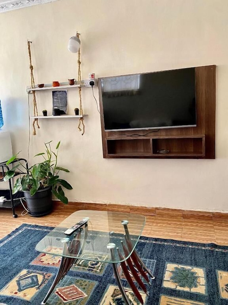 Lux Suites Kiamboni Apartments